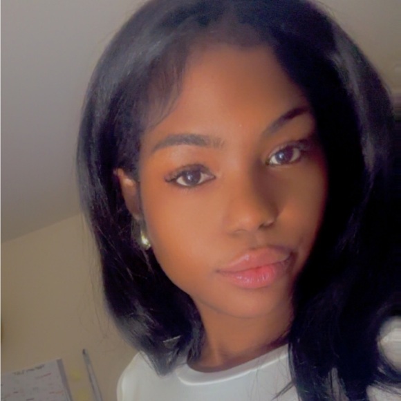 Meet your Posher, Sally - Picture 1 of 1